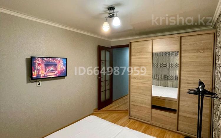 2-комнатная квартира · 60 м² · 1/5 этаж, 4 микрорайон 25 — 4 микрорайон за 18 000 ₸ в Уральске — фото 8