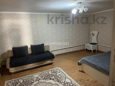 1-комнатная квартира · 65 м² · 1/4 этаж, 2 мкр 11 за 2 000 〒 в Жанаозен