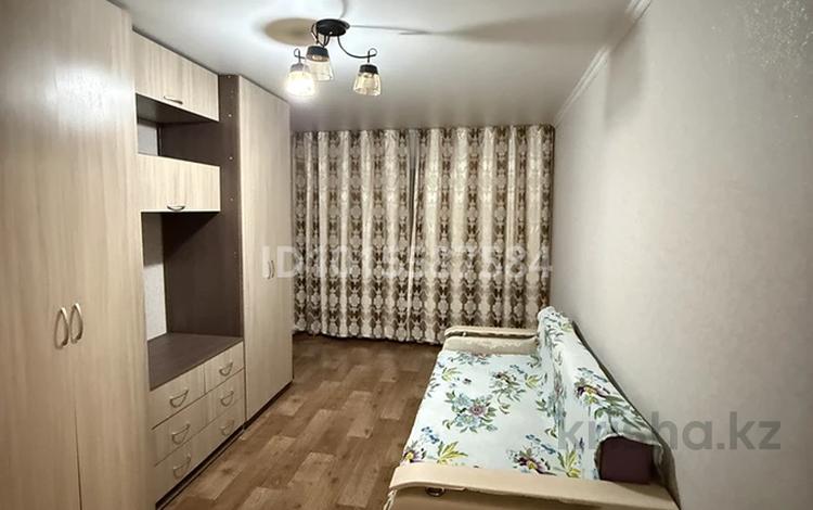 1-бөлмелі пәтер · 32 м² · 4/5 қабат, 15-шағынаудан 8, бағасы: 10 000 ₸ в Караганде, Алихана Бокейханова р-н — фото 5
