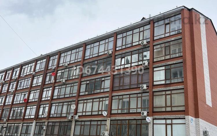1-комнатная квартира · 47.8 м² · 5/5 этаж, мкр Жана Орда 3/3 за 18.7 млн ₸ в Уральске — фото 22