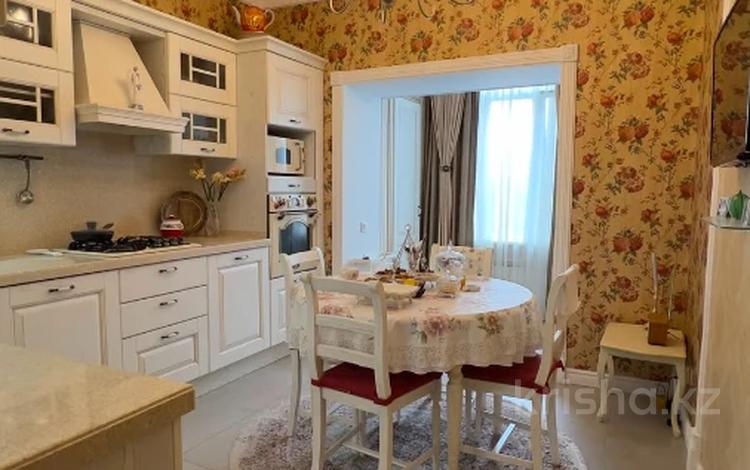 3-комнатная квартира · 100 м² · 3/4 этаж, Старый город, кобландина за 32 млн ₸ в Актобе — фото 11