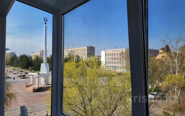 1-комнатная квартира · 32 м² · 4/4 этаж, Конституции за 14.5 млн ₸ в Петропавловске — фото 2
