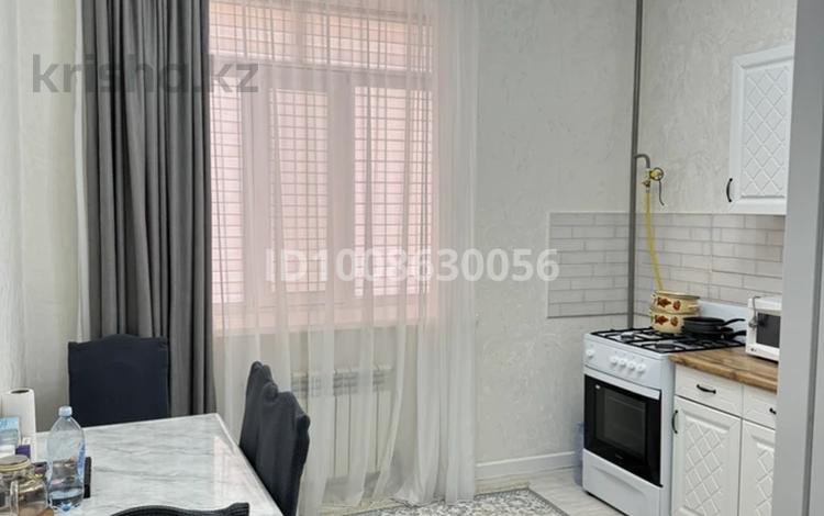 1-комнатная квартира · 42.4 м² · 6/7 этаж, 17-й мкр 116 за 130 000 ₸ в Актау — фото 2