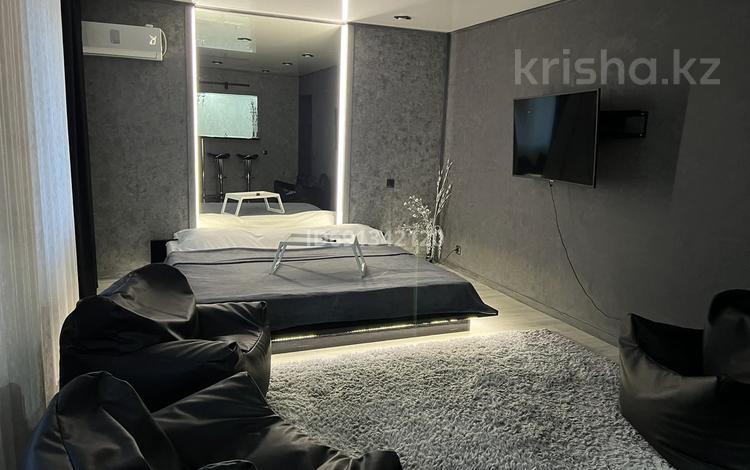 1-бөлмелі пәтер · 45 м² · 6/10 қабат, Бекхожина 9, бағасы: 20 000 ₸ в Павлодаре — фото 2
