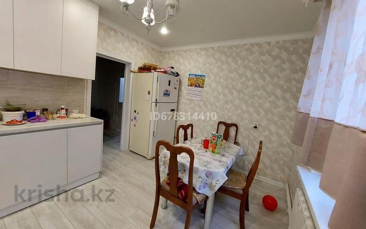 Отдельный дом · 5 комнат · 200 м² · 10 сот., мкр Уркер, Байғозы Батыр 20 — Байзақ Датқа за ~ 79.7 млн ₸ в Астане, Нура р-н — фото 10