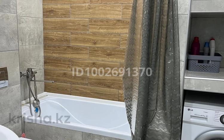2-комнатная квартира · 43 м² · 3/5 этаж, Абая 2 за 25 000 ₸ в Балхаше — фото 2