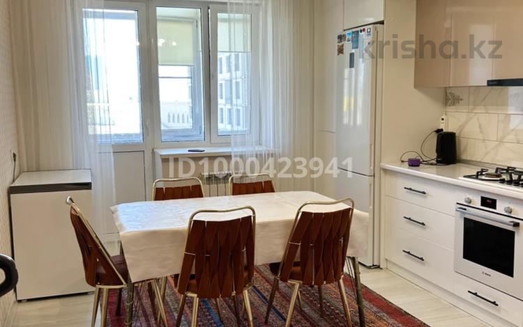 3-комнатная квартира · 100 м² · 3/10 этаж, мкр Нурсая, Т. Жумагалиева 10 за 45 млн ₸ в Атырау — фото 35
