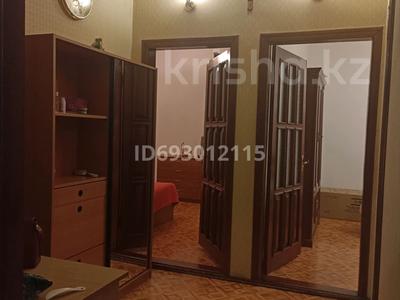 2-комнатная квартира, 55 м², 4/5 этаж, Тургута Озала 65 — Толе би за 42 млн 〒 в Алматы