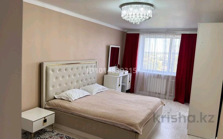 3-бөлмелі пәтер · 110 м² · 9/9 қабат, Кунаева 1/7 — Кунаева, бағасы: 22 млн ₸ в Актобе, мкр. Курмыш — фото 2