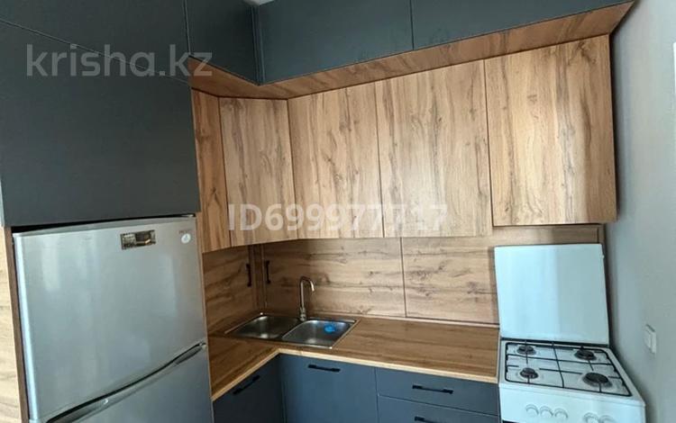 1-комнатная квартира · 38 м² · 6/9 этаж, Шым сити 10 за 130 000 ₸ в Шымкенте — фото 2