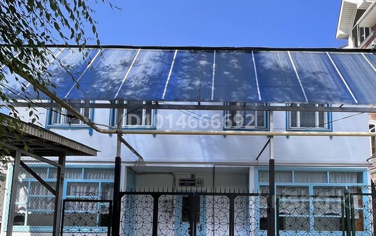 Отдельный дом · 6 комнат · 203 м² · 8.2 сот., мкр Бутаковка, Мкр Бутаковка, Асета Бейсеуова 46 за 380 млн ₸ в Алматы, Медеуский р-н — фото 2