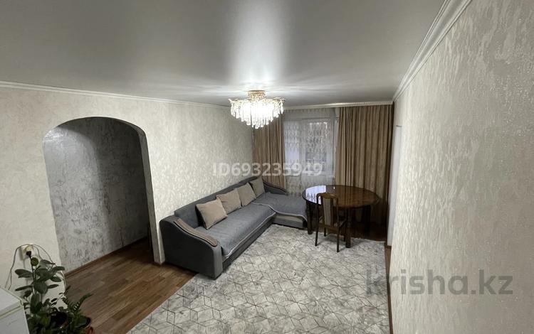 2-комнатная квартира, 47.5 м², 4/5 этаж, Алашахана 25 за 15 млн 〒 в Жезказгане — фото 2