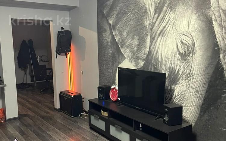 2-бөлмелі пәтер · 54 м² · 6/9 қабат, Молдагуловой 32 — Абылай Хана, бағасы: 41 млн ₸ в Алматы, Алмалинский р-н — фото 2