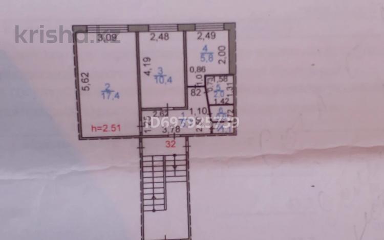 2-бөлмелі пәтер, 433 м², 1/5 қабат, 13 микрорайон 27дом — Школа, садик, бағасы: 8 млн 〒 в Караганде — фото 2