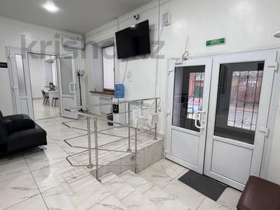 Офисы, салоны красоты, медцентры и аптеки · 176 м² за 150 млн 〒 в Семее
