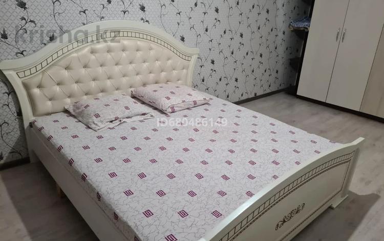 1-бөлмелі пәтер, 30 м², 4/4 қабат тәулігіне, Гагарина 36, бағасы: 9 000 〒 в Жезказгане — фото 2