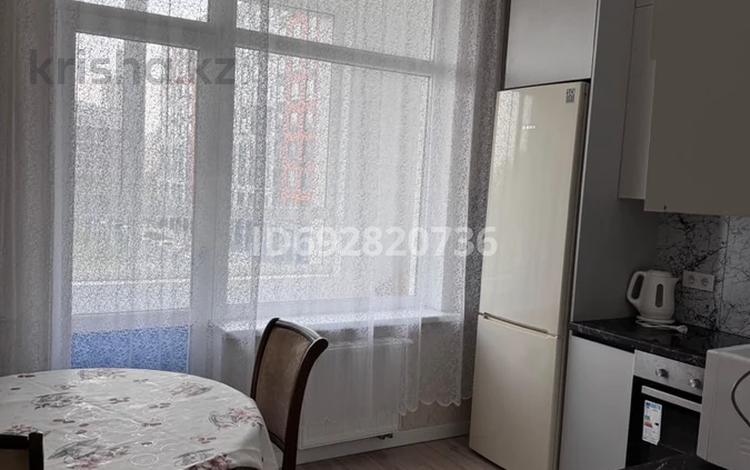 1-комнатная квартира · 40 м² · 3/9 этаж, Ахмет Байтурсынулы 6 за 280 000 ₸ в Астане, Алматы р-н — фото 14