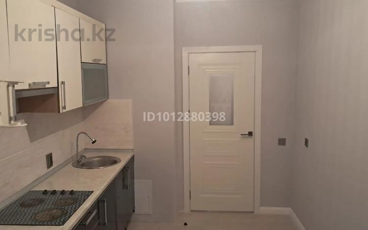 3-комнатная квартира · 72 м² · 3/7 этаж, Е 15 15/1 за 300 000 ₸ в Астане, Нура р-н — фото 2