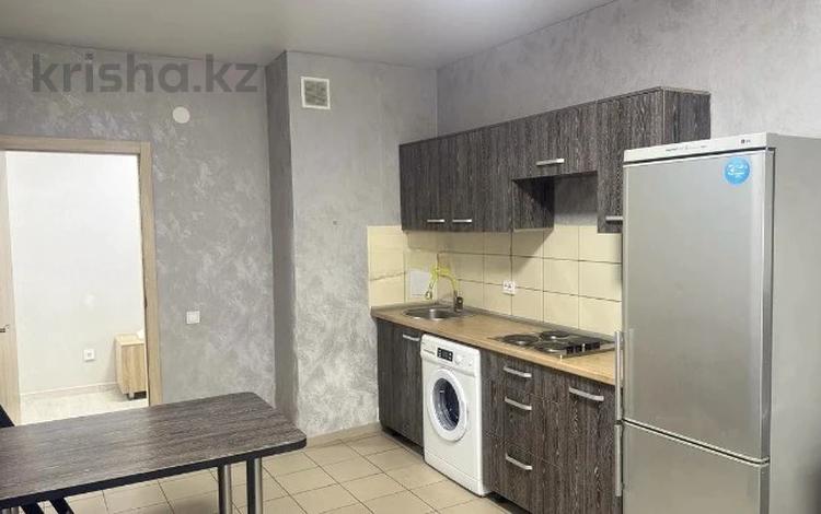 1-комнатная квартира · 45 м² · 10/12 этаж, мкр Дарабоз 29 за 27.6 млн ₸ в Алматы, Алатауский р-н — фото 2