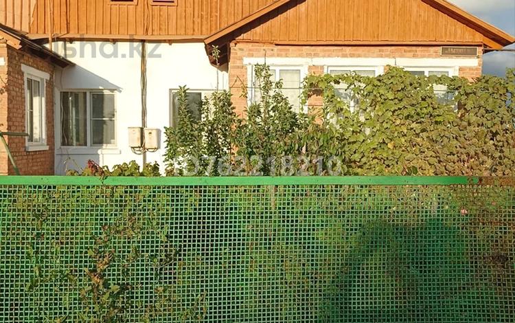 Часть дома · 3 комнаты · 67.5 м² · 834 сот., Высоцкого 11-2 за 10.2 млн 〒 в Алтае — фото 2