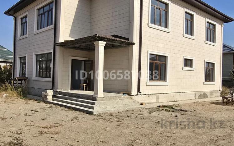 Отдельный дом · 7 комнат · 385 м² · 10 сот., Весенняя 3 — Курмангазы за 110 млн 〒 в Конаеве — фото 3