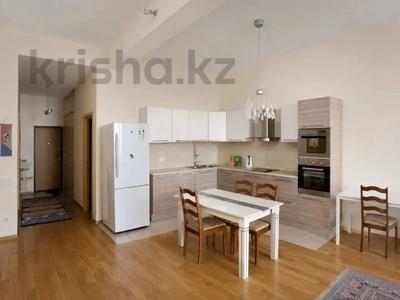 2-бөлмелі пәтер · 83 м² · 2/5 қабат, Омарова, бағасы: 95 млн ₸ в Алматы, Медеуский р-н