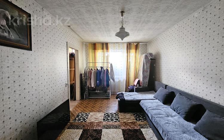2-комнатная квартира · 42.3 м² · 3/5 этаж, Майкудук, 14й микрорайон 13 — Автостанция, школа #65 за 8 млн ₸ в Караганде, Алихана Бокейханова р-н — фото 5