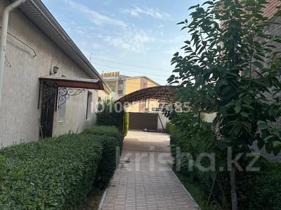 Отдельный дом · 10 комнат · 800 м² · 10 сот., мкр "Шыгыс 2" 21 — Напротив гостиницы Арман за 250 млн 〒 в Актау, мкр "Шыгыс 2"