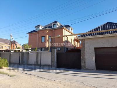 Жеке үй · 10 бөлме · 800 м² · 10 сот., мкр "Шыгыс 2" 21 — Напротив гостиницы Арман, бағасы: 230 млн 〒 в Актау, мкр "Шыгыс 2"