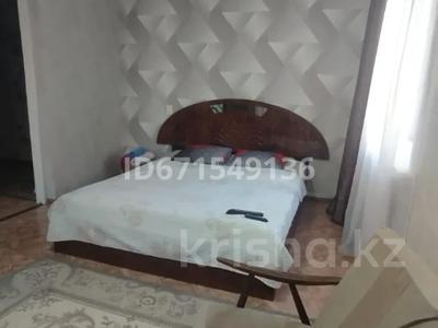 1-бөлмелі пәтер, 31 м², 2/5 қабат тәулігіне, 35 квартал 20, бағасы: 6 500 〒 в Семее