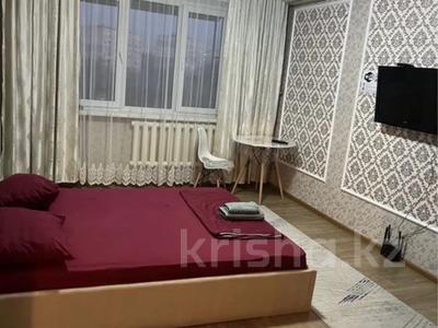 1-бөлмелі пәтер · 35 м², мкр Аксай-1 17 — Толе би Момышулы, бағасы: 2 500 〒 в Алматы, Ауэзовский р-н