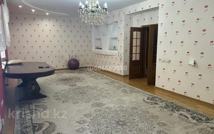 3-бөлмелі пәтер · 167 м² · 1/4 қабат, Ескі қала, Шернияза 39, бағасы: 32 млн ₸ в Актобе, Старый город — фото 2