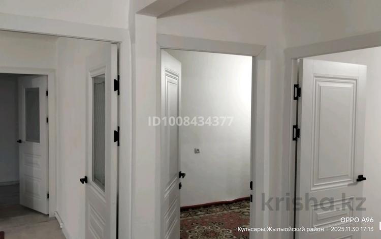 4-бөлмелі пәтер · 75 м² · 5/5 қабат, 1мкр 21 — Көктем остановка арты, бағасы: 120 000 ₸ в Кульсары — фото 2