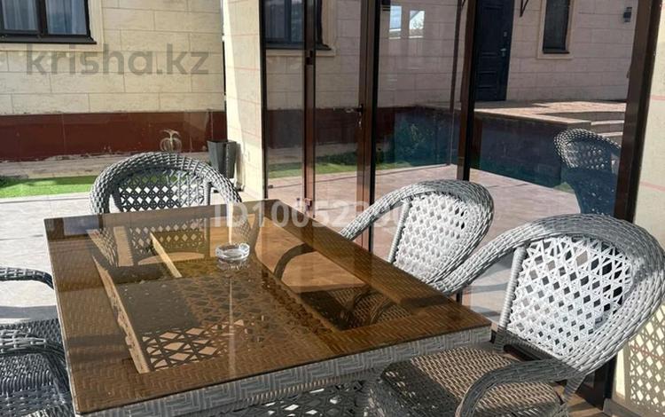 Дом · 2 комнаты · 100 м², Баня дом караоке 218 за 45 000 〒 в Уральске — фото 2