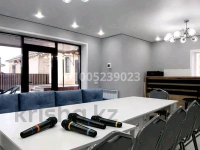 Дом · 2 комнаты · 100 м², Баня дом караоке 218 за 55 000 〒 в Уральске