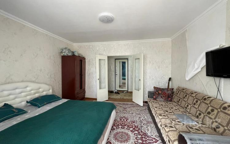 1-комнатная квартира · 41 м² · 3/5 этаж, мкр Юго-Восток, мкр Гульдер 1 за 17.5 млн ₸ в Караганде, Казыбек би р-н — фото 6
