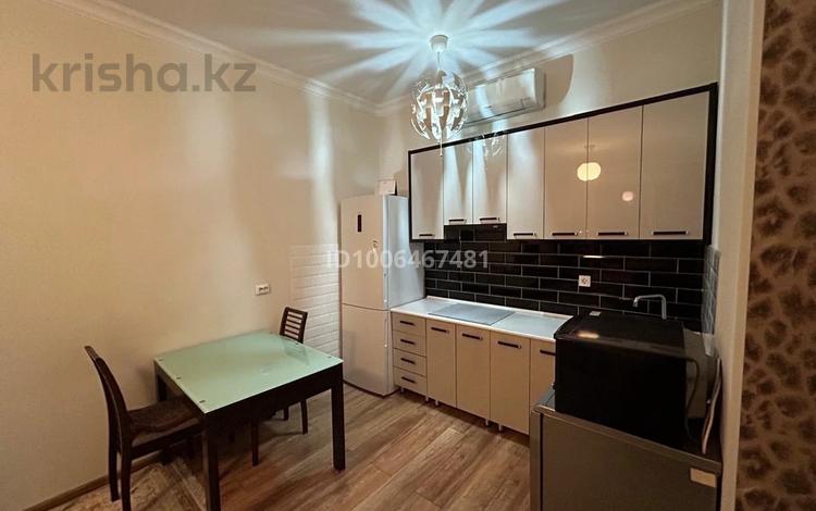 2-бөлмелі пәтер · 50 м² · 12/14 қабат, Манаса 109а — Манаса абаы, бағасы: 15 000 ₸ в Алматы, Алмалинский р-н — фото 2
