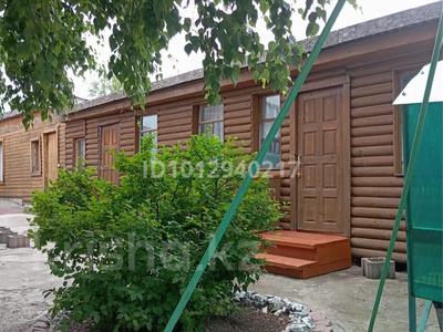 Жеке үй · 1 бөлме · 25 м², Алтынсарина 11, бағасы: 10 000 ₸ в Бурабае