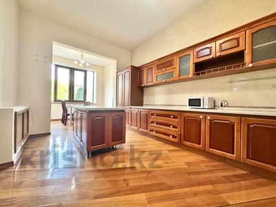 6-комнатная квартира · 305 м² · 2/4 этаж, Омарова 35/1 — ЛУЧШАЯ ЦЕНА! 4 СПАЛЬНИ! за 750 000 ₸ в Алматы, Медеуский р-н