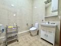6-комнатная квартира · 305 м² · 2/4 этаж, Омарова 35/1 — ЛУЧШАЯ ЦЕНА! 4 СПАЛЬНИ! за 750 000 ₸ в Алматы, Медеуский р-н — фото 27