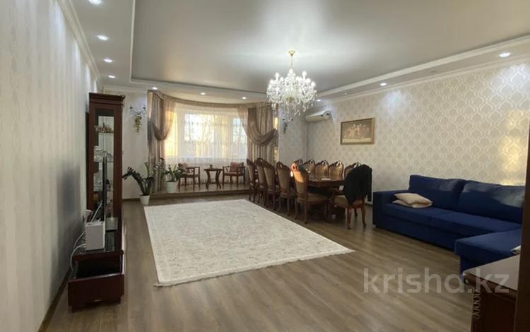 3-комнатная квартира, 192 м², 2/11 этаж, Сатпаева 336 за 75 млн 〒 в Павлодаре — фото 2