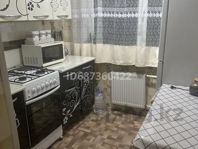 1-бөлмелі пәтер · 31 м² · 4/5 қабат, 11а шағынауданы 17 — Возле Новая Поликлиника на против магазин Казахстан, бағасы: 9 млн ₸ в Караганде, Алихана Бокейханова р-н