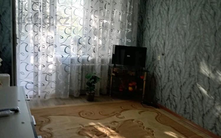 2-комнатная квартира · 56 м² · 2/5 этаж, Мендешева 11 за 110 000 ₸ в Уральске — фото 2