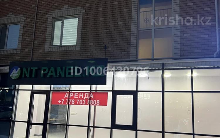 Свободное назначение, медцентры и аптеки, образование, развлечения, конференц-залы, кабинеты и рабочие места, студии · 114 м² за 500 000 〒 в Актау, 20-й мкр — фото 12