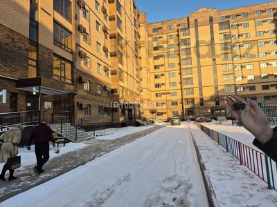 3-комнатная квартира · 100 м² · 7/10 этаж, мкр. Алтын орда 5е — Находится в центре города за 250 000 〒 в Актобе