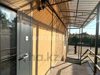 Отдельный дом · 6 комнат · 202 м² · 9 сот., 1-я Костанайская ул. 26А за 71 млн 〒
