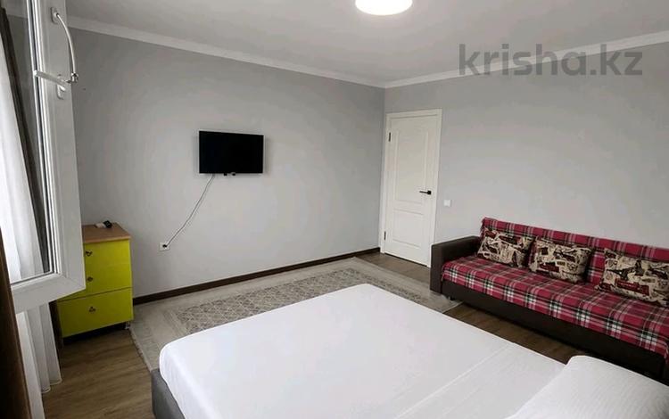 1-комнатная квартира · 40 м² · 10/10 этаж, мкр Аккент за 2 000 ₸ в Алматы, Алатауский р-н — фото 2