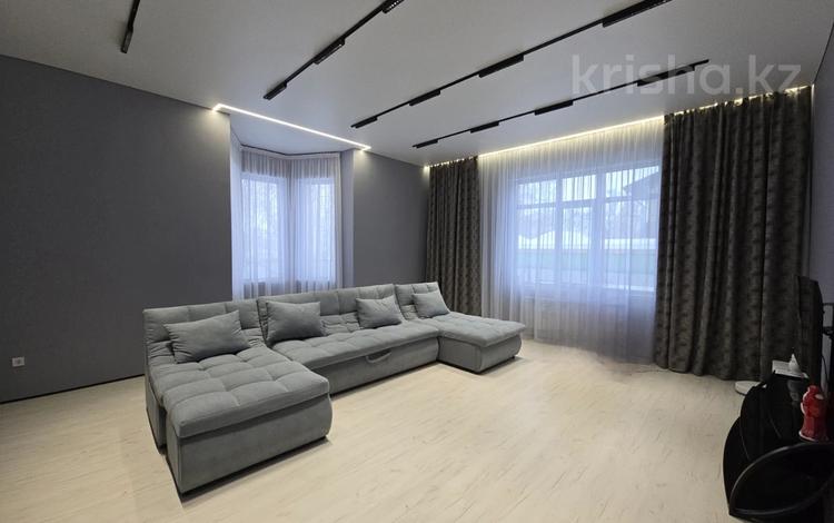 Отдельный дом · 4 комнаты · 360 м² · 15 сот., Наурыз за 185 млн 〒 в Петропавловске — фото 15