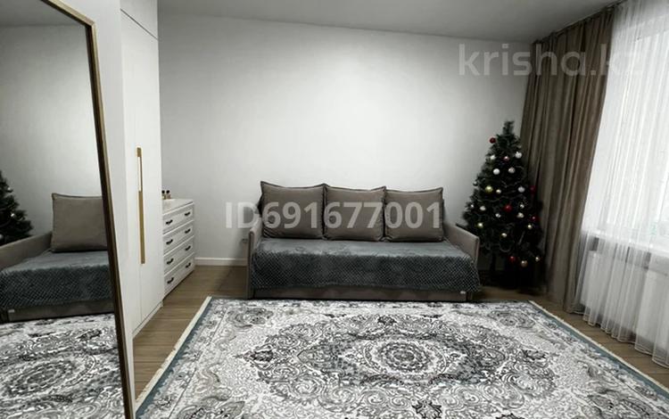 1-комнатная квартира, 40 м², 4/14 этаж помесячно, Кабанбай батыра 38/1 — Сыганак