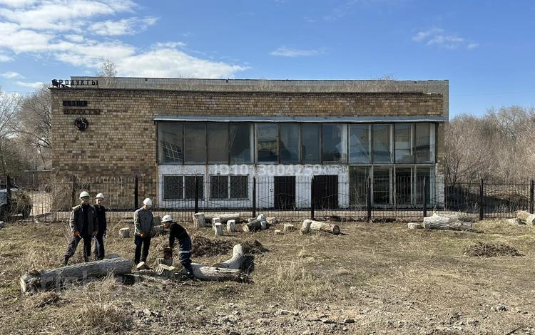 Свободное назначение, офисы, кабинеты и рабочие места · 550 м² за 3 000 ₸ в Караганде, Казыбек би р-н — фото 2